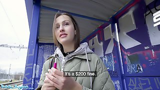 Public Agent Train Station smoker gets..