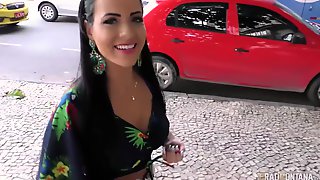 Analine - Analine fodendo com quatro..